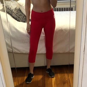Fabletics Cropped Legging